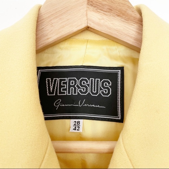Authentic Versace wool blazer in size small - Picture 3 of 10